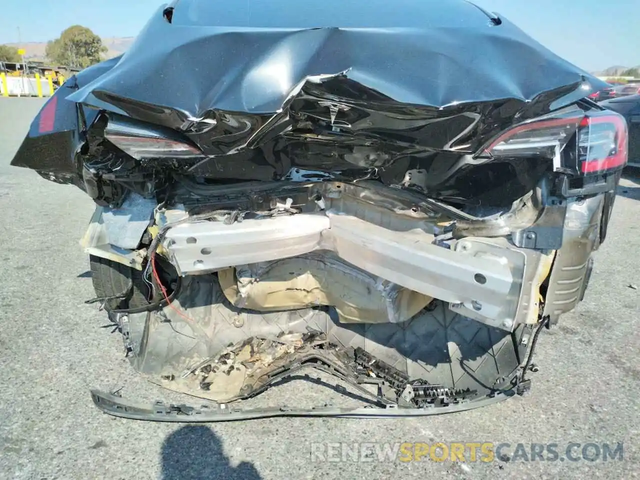 9 Photograph of a damaged car 5YJ3E1EA2NF132840 TESLA MODEL 3 2022