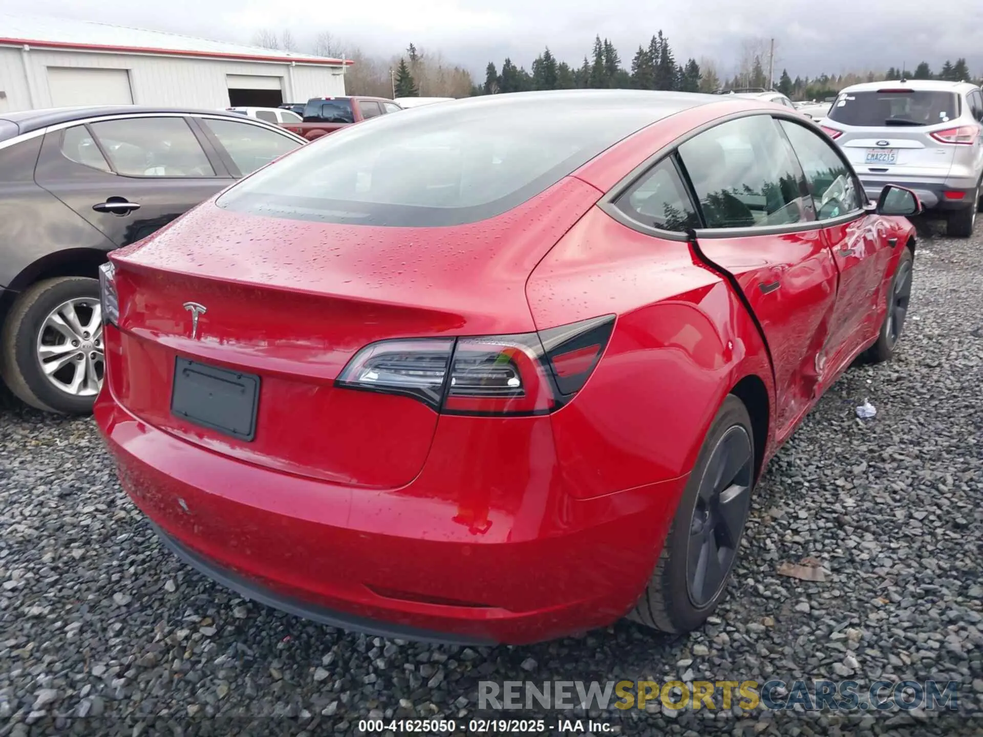 4 Photograph of a damaged car 5YJ3E1EA2NF133745 TESLA MODEL 3 2022