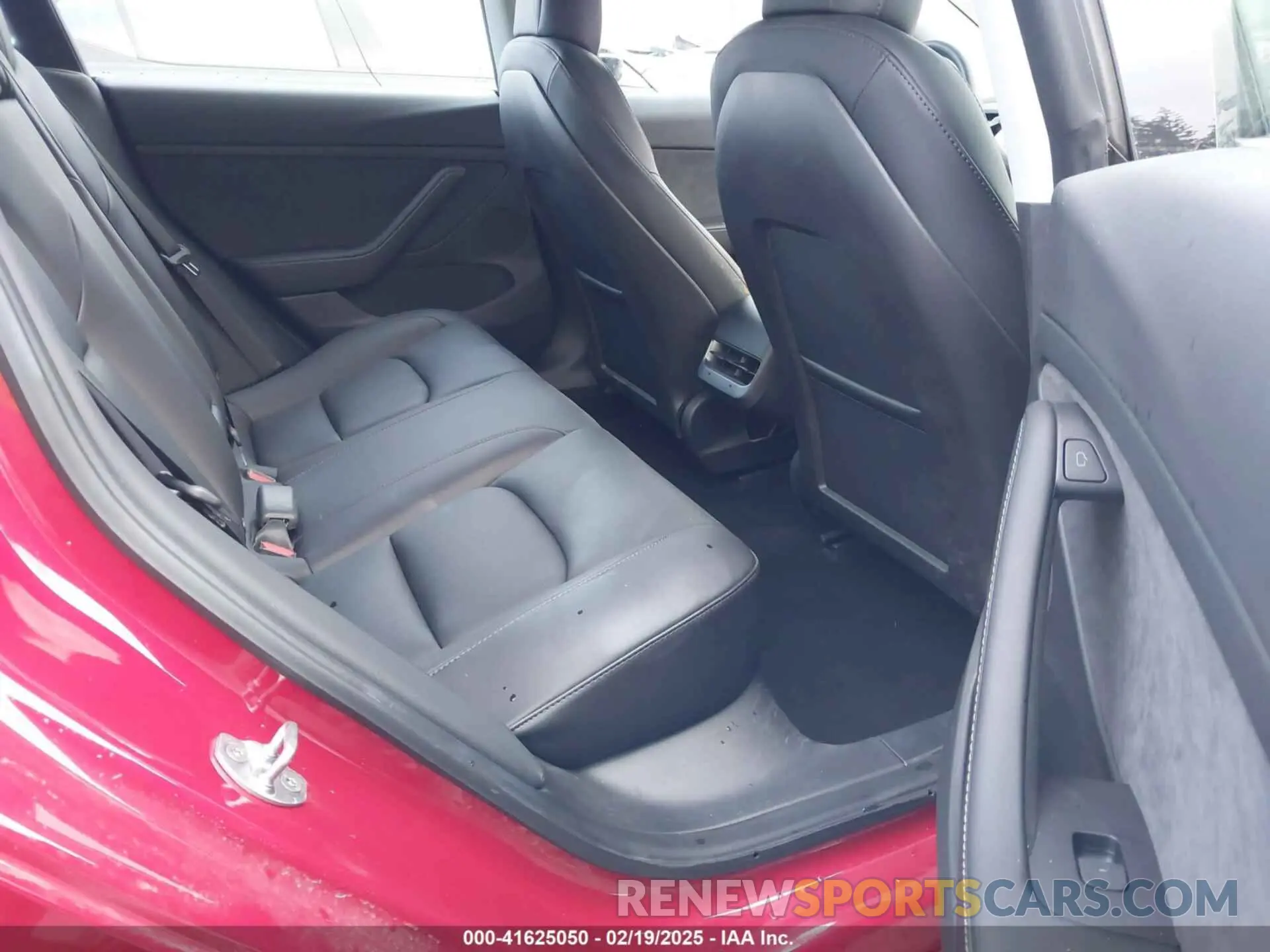 8 Photograph of a damaged car 5YJ3E1EA2NF133745 TESLA MODEL 3 2022