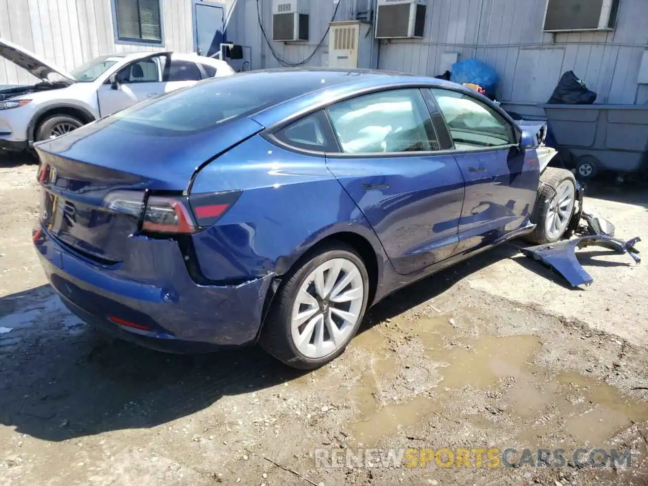 4 Photograph of a damaged car 5YJ3E1EA2NF143465 TESLA MODEL 3 2022