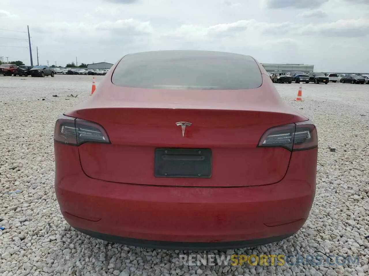 6 Photograph of a damaged car 5YJ3E1EA2NF186784 TESLA MODEL 3 2022
