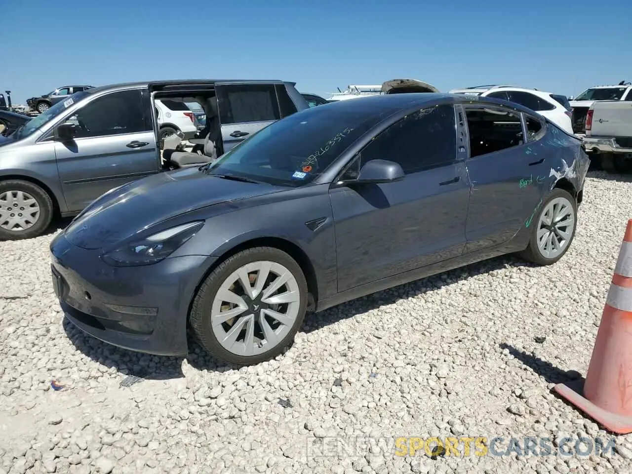 1 Photograph of a damaged car 5YJ3E1EA2NF188955 TESLA MODEL 3 2022