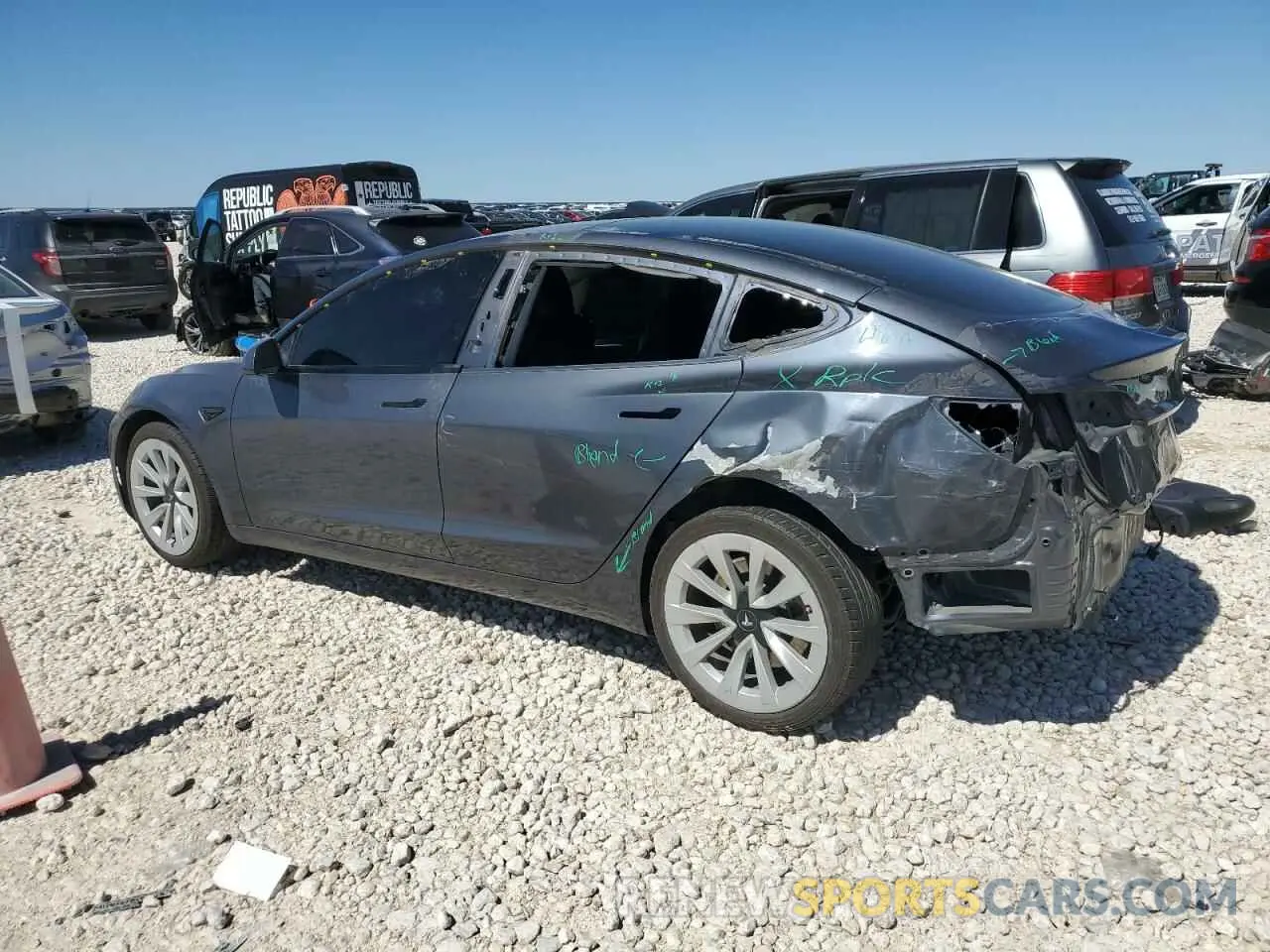 2 Photograph of a damaged car 5YJ3E1EA2NF188955 TESLA MODEL 3 2022