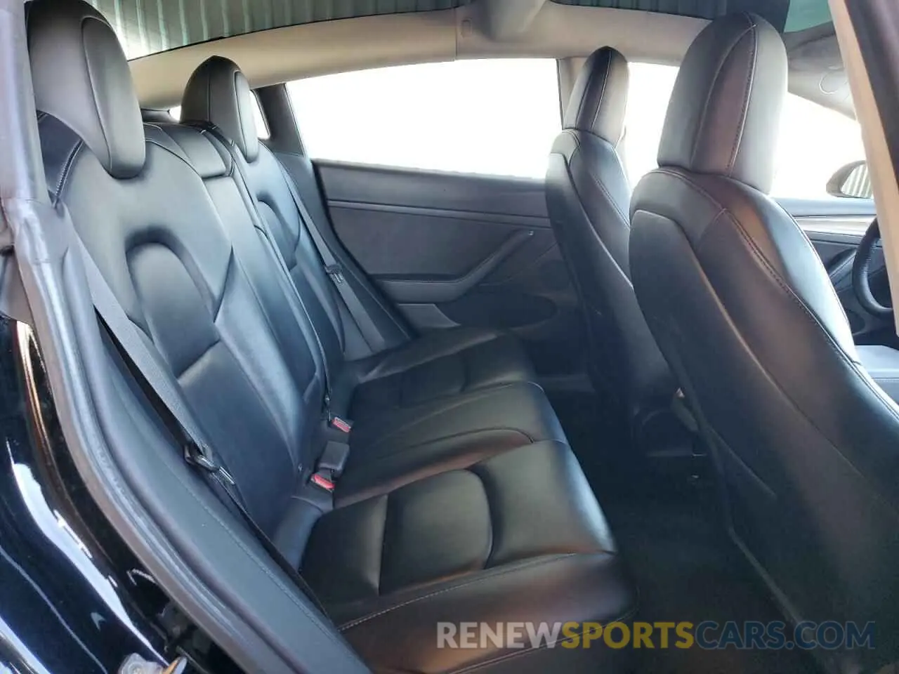 10 Photograph of a damaged car 5YJ3E1EA2NF190124 TESLA MODEL 3 2022