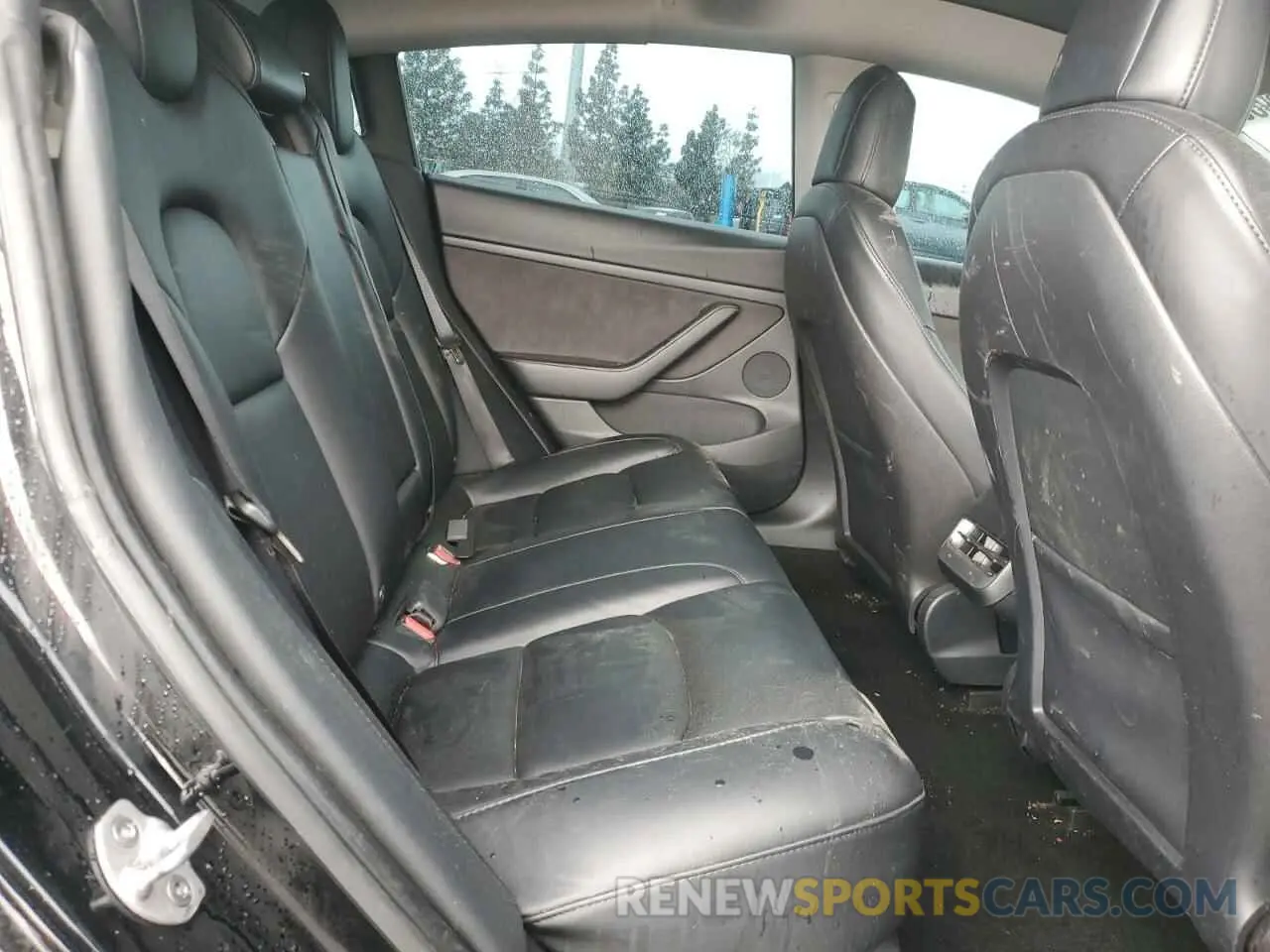 10 Photograph of a damaged car 5YJ3E1EA2NF234039 TESLA MODEL 3 2022