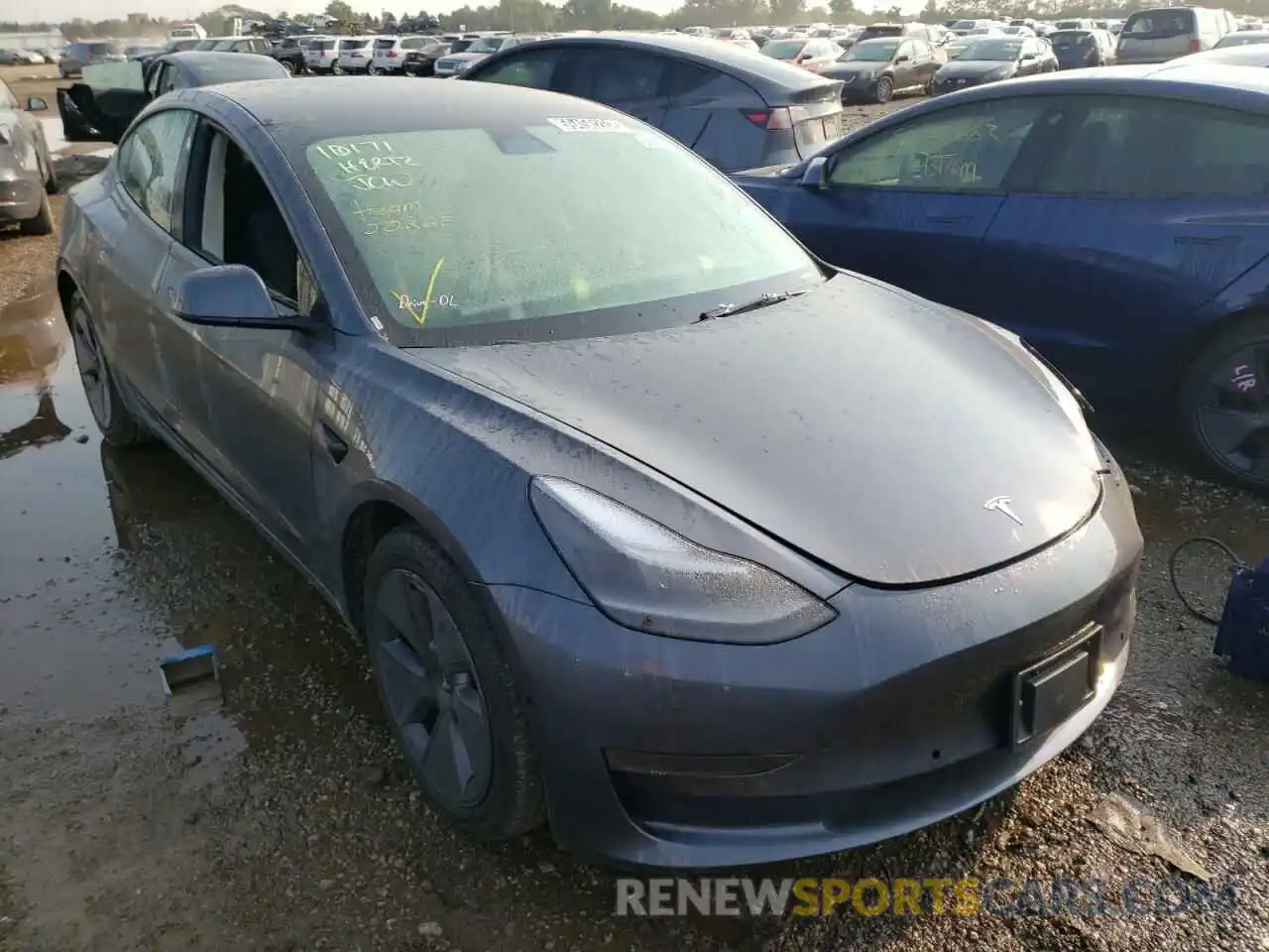 1 Photograph of a damaged car 5YJ3E1EA2NF286156 TESLA MODEL 3 2022