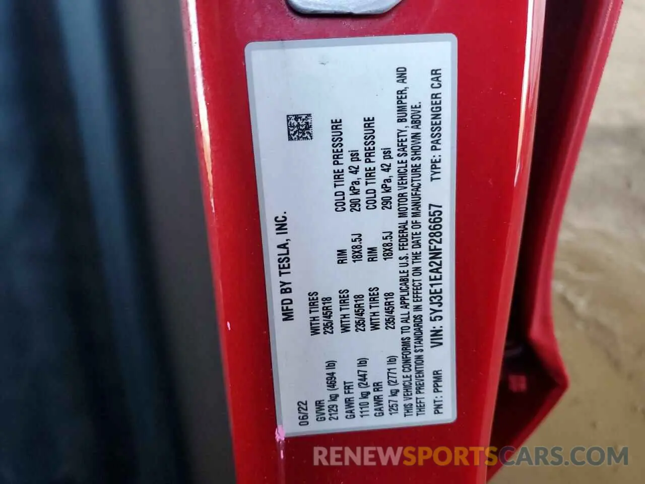 13 Photograph of a damaged car 5YJ3E1EA2NF286657 TESLA MODEL 3 2022