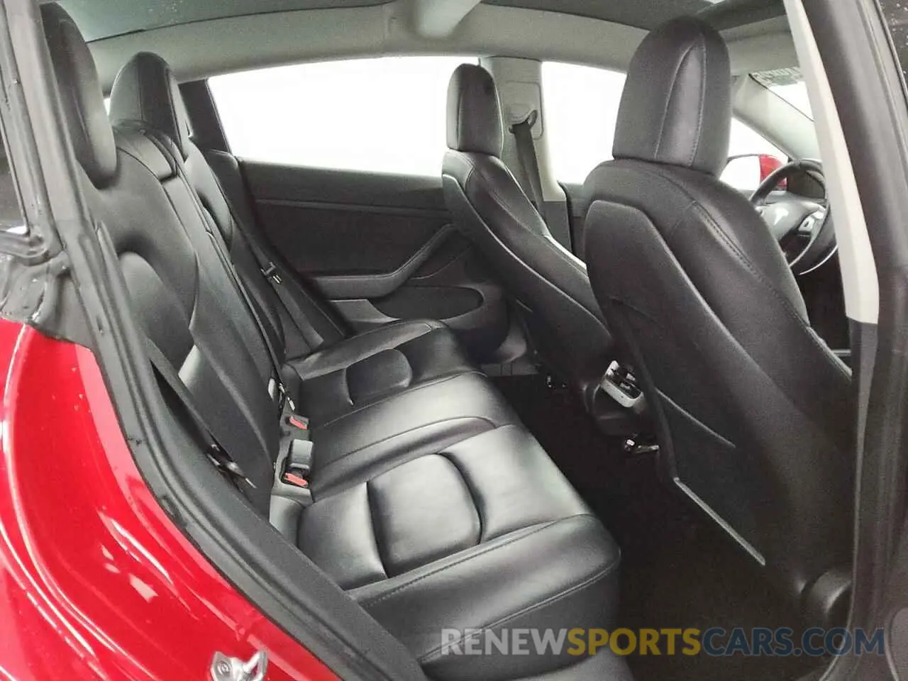 10 Photograph of a damaged car 5YJ3E1EA2NF289980 TESLA MODEL 3 2022