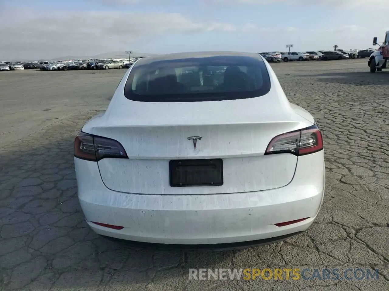 6 Photograph of a damaged car 5YJ3E1EA2NF290515 TESLA MODEL 3 2022