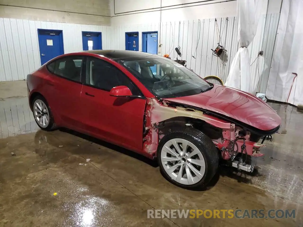 4 Photograph of a damaged car 5YJ3E1EA2NF303652 TESLA MODEL 3 2022