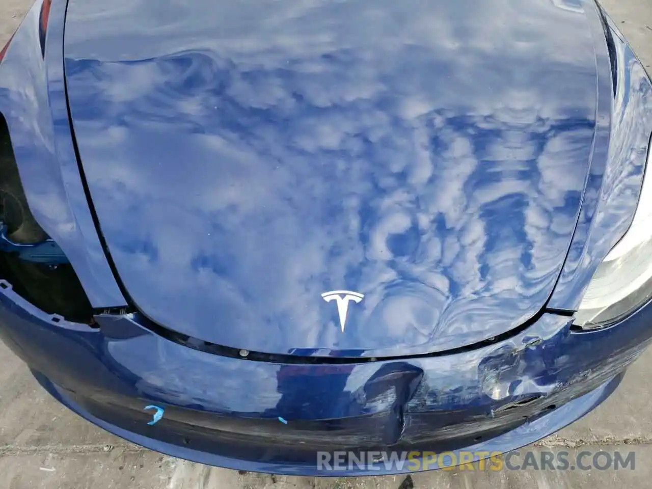 11 Photograph of a damaged car 5YJ3E1EA2NF304400 TESLA MODEL 3 2022