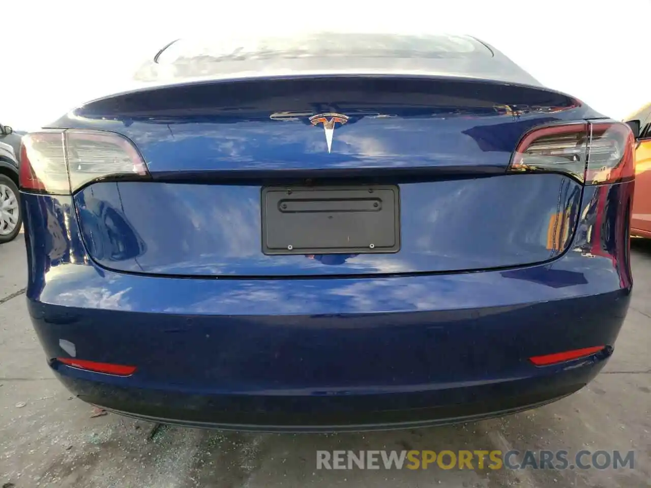 6 Photograph of a damaged car 5YJ3E1EA2NF304400 TESLA MODEL 3 2022