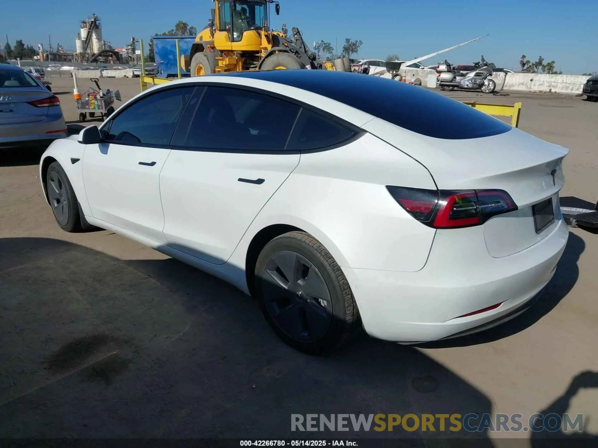3 Photograph of a damaged car 5YJ3E1EA2NF315607 TESLA MODEL 3 2022