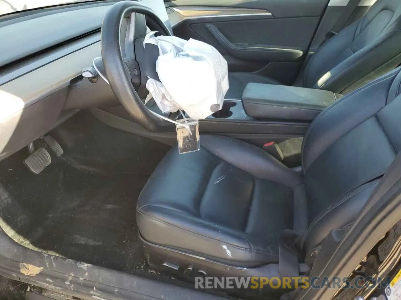 7 Photograph of a damaged car 5YJ3E1EA2NF317860 TESLA MODEL 3 2022