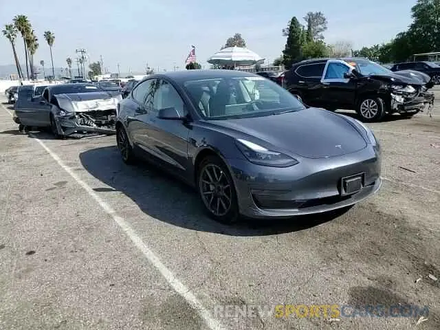 10 Photograph of a damaged car 5YJ3E1EA2NF318667 TESLA MODEL 3 2022