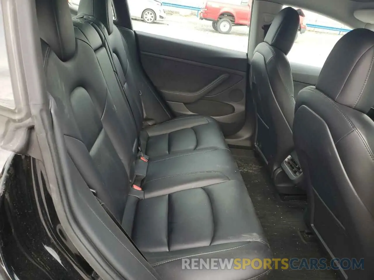 11 Photograph of a damaged car 5YJ3E1EA2NF320418 TESLA MODEL 3 2022