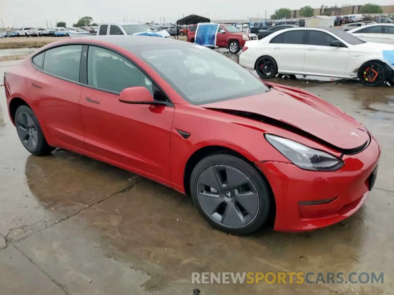 4 Photograph of a damaged car 5YJ3E1EA2NF341561 TESLA MODEL 3 2022