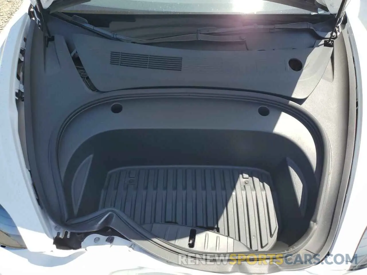 11 Photograph of a damaged car 5YJ3E1EA2NF346078 TESLA MODEL 3 2022