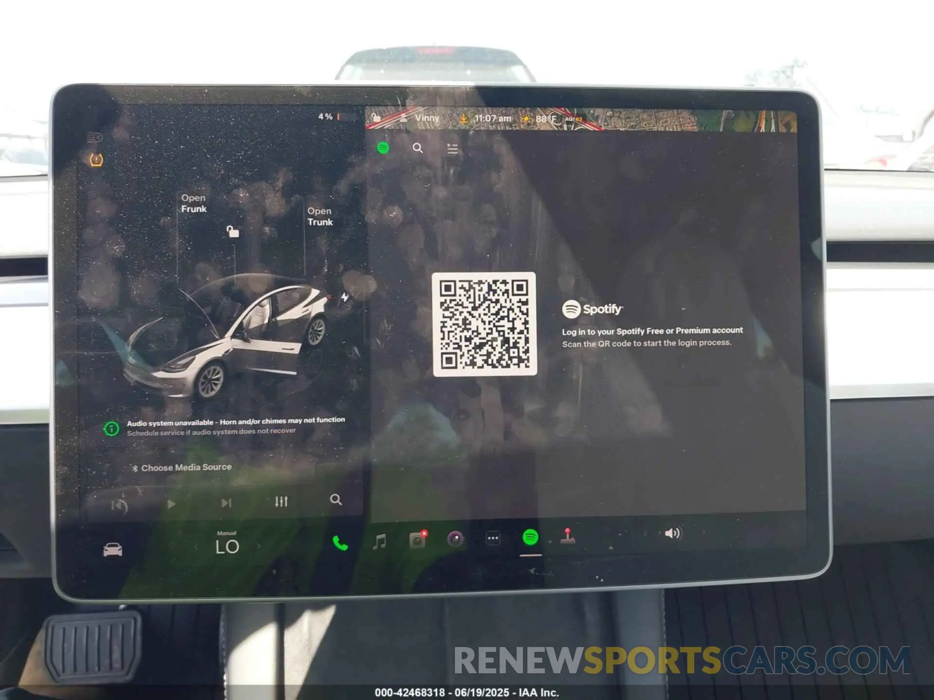 18 Photograph of a damaged car 5YJ3E1EA2NF353869 TESLA MODEL 3 2022