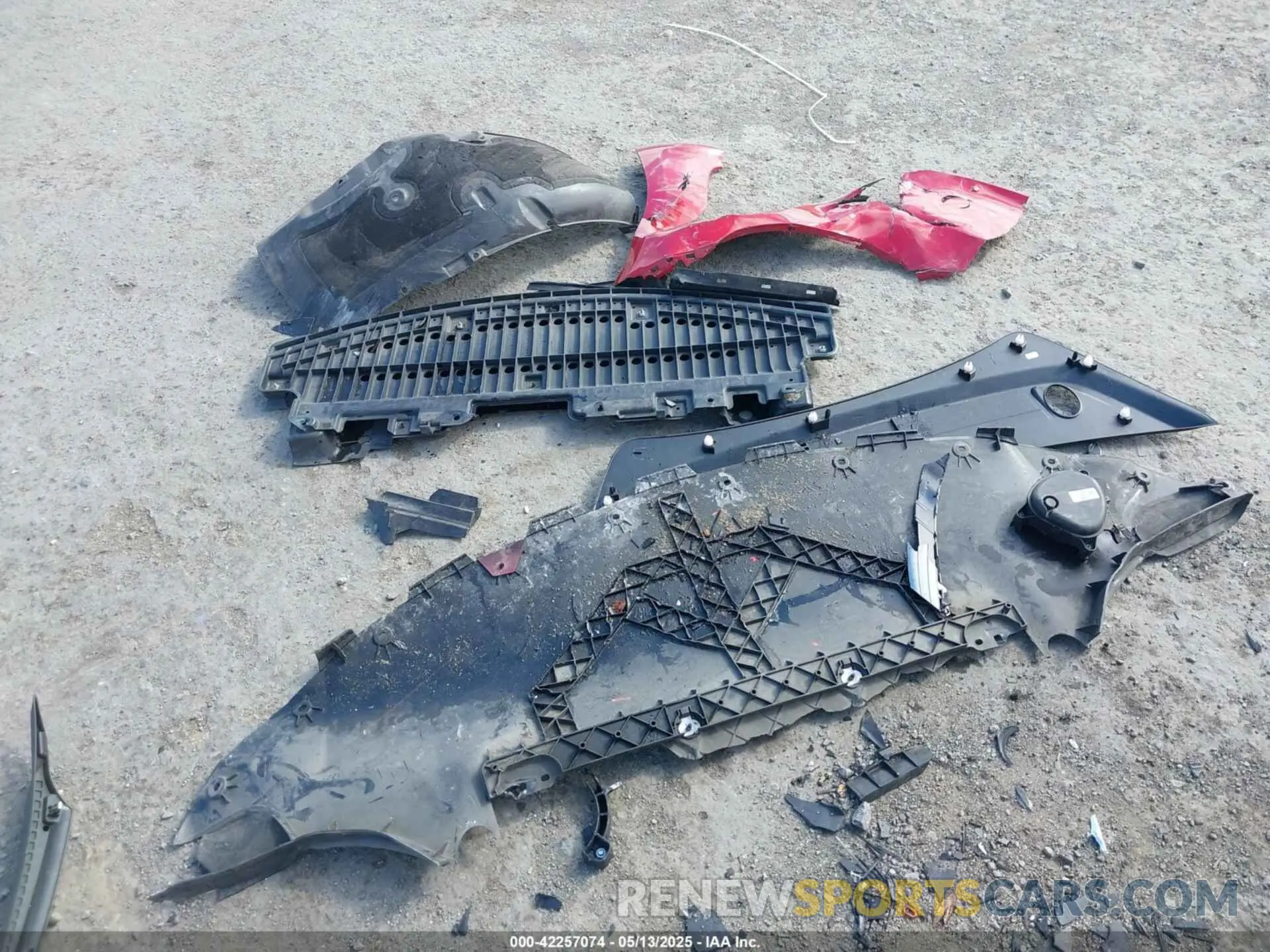12 Photograph of a damaged car 5YJ3E1EA2NF354326 TESLA MODEL 3 2022