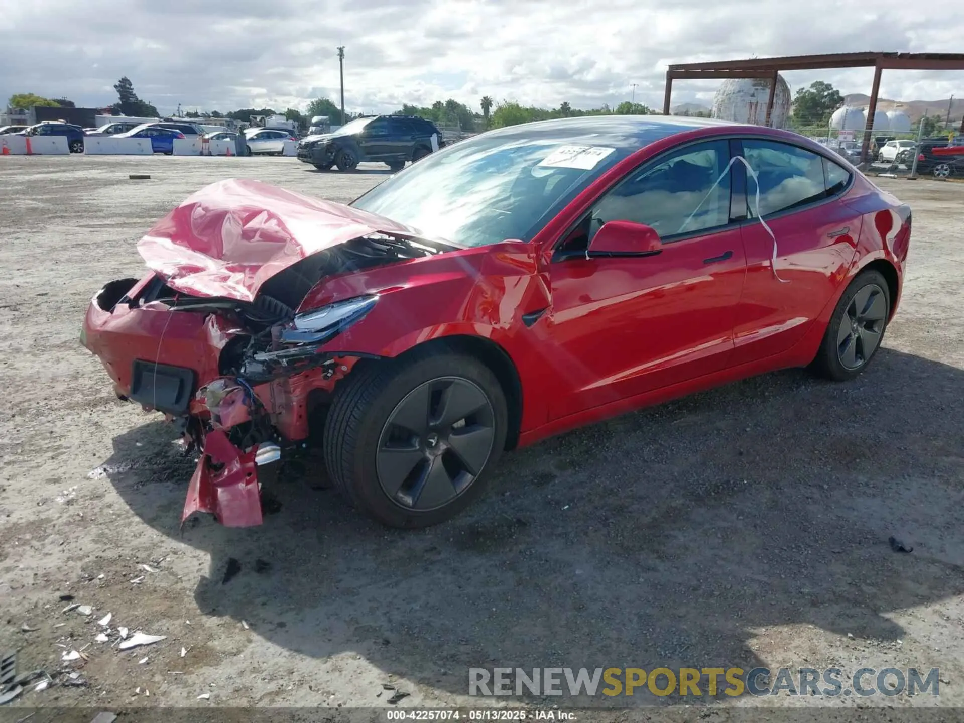2 Photograph of a damaged car 5YJ3E1EA2NF354326 TESLA MODEL 3 2022