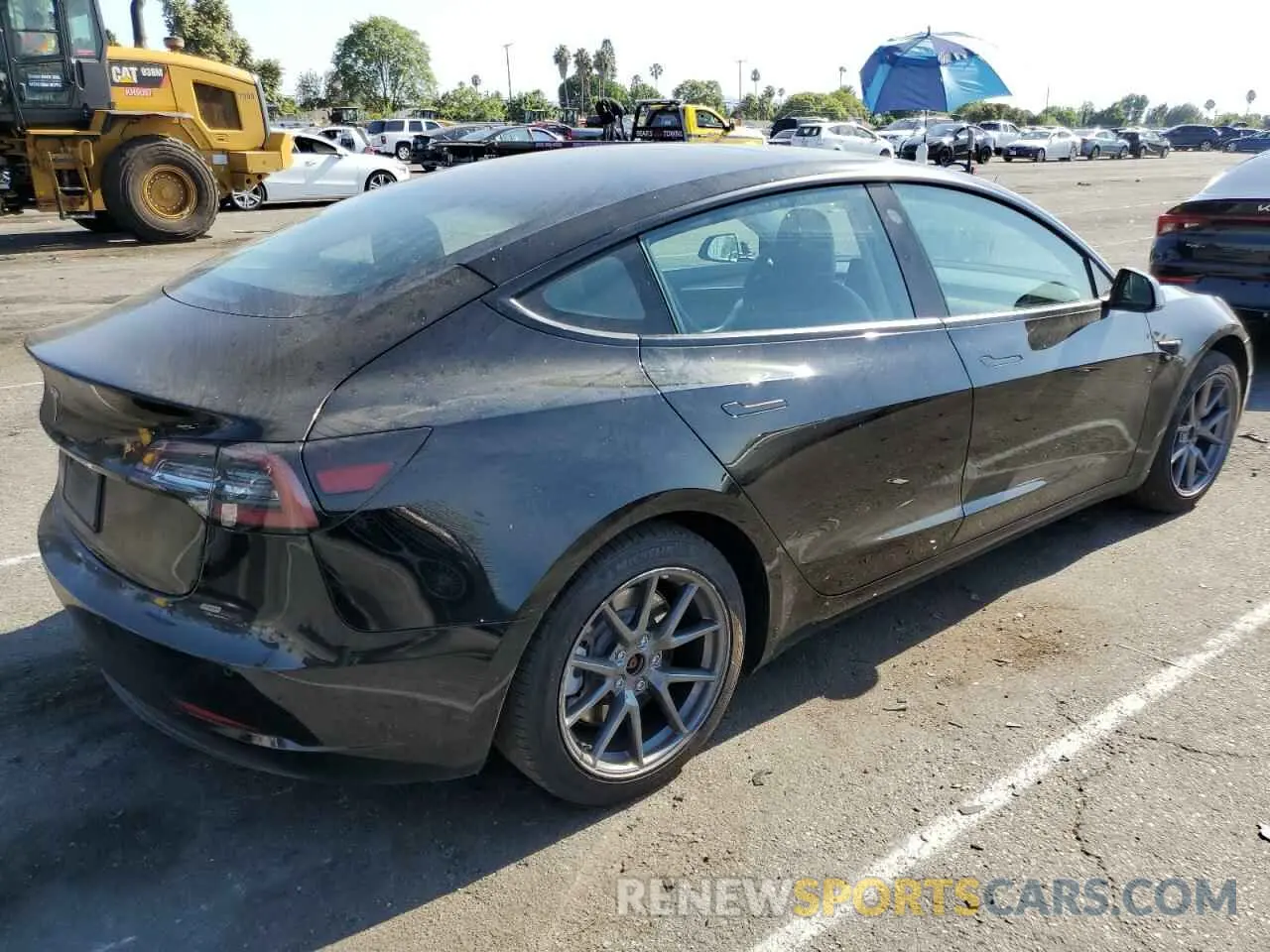 3 Photograph of a damaged car 5YJ3E1EA2NF361146 TESLA MODEL 3 2022