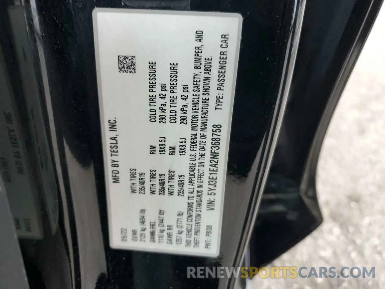 13 Photograph of a damaged car 5YJ3E1EA2NF368758 TESLA MODEL 3 2022