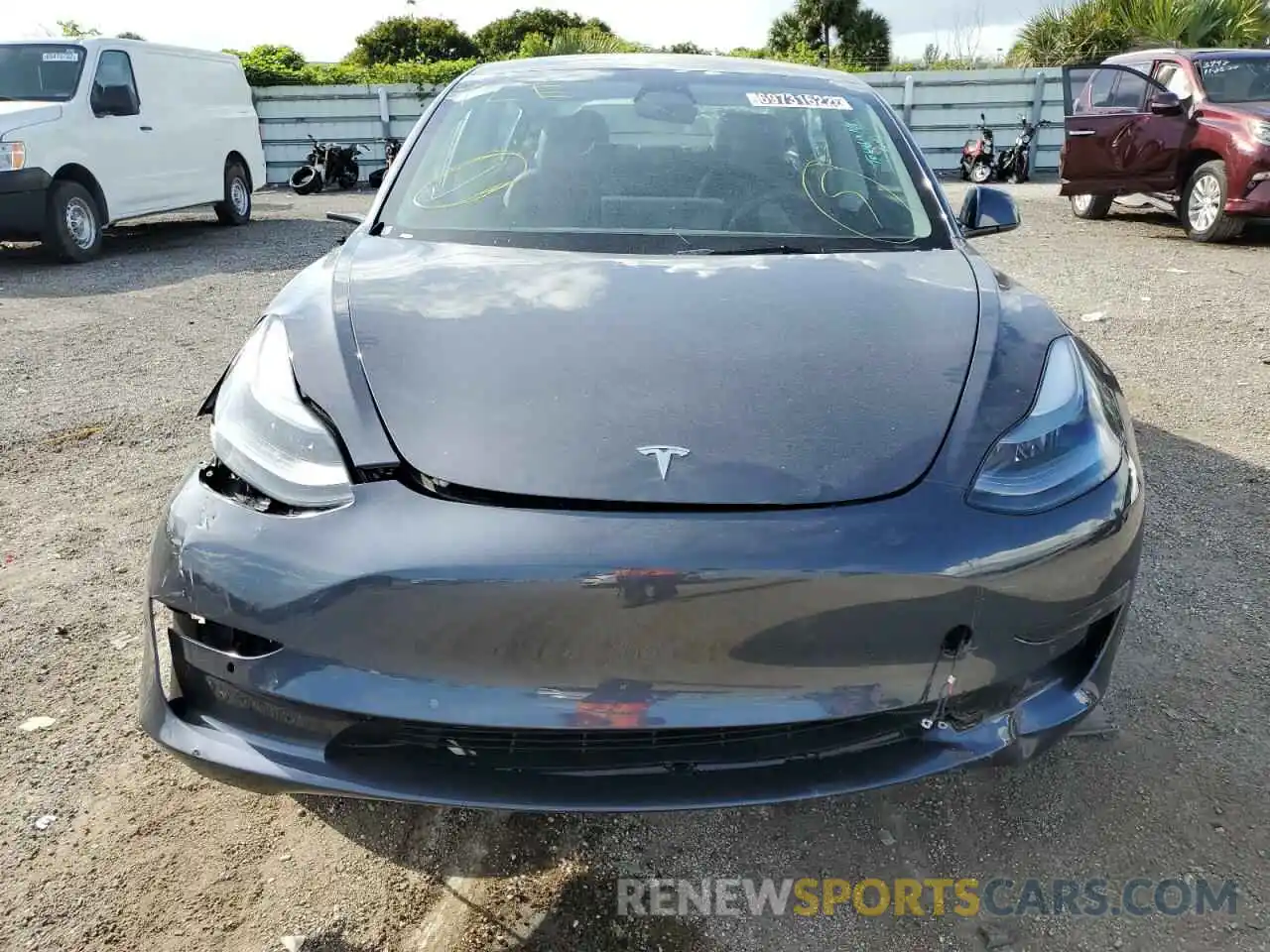 5 Photograph of a damaged car 5YJ3E1EA2NF369084 TESLA MODEL 3 2022