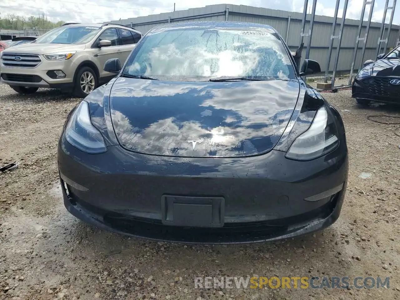 5 Photograph of a damaged car 5YJ3E1EA2NF370204 TESLA MODEL 3 2022