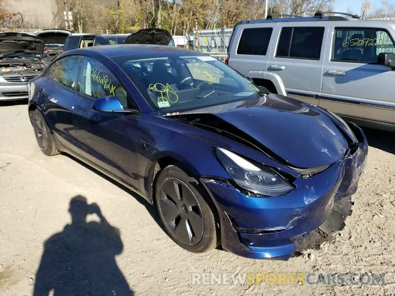 1 Photograph of a damaged car 5YJ3E1EA2NF370722 TESLA MODEL 3 2022