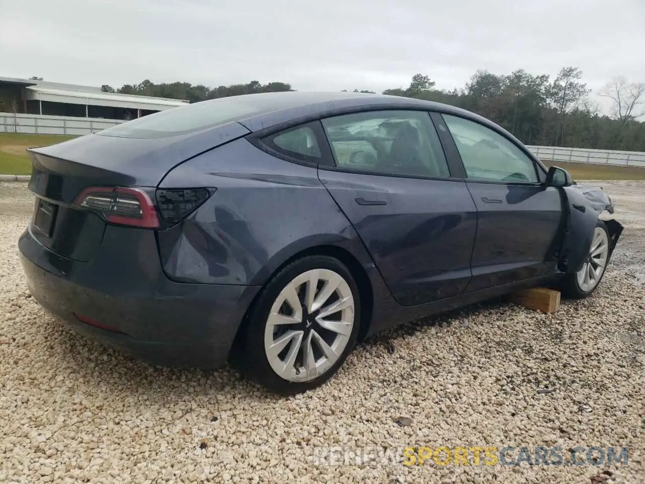 3 Photograph of a damaged car 5YJ3E1EA2NF370963 TESLA MODEL 3 2022