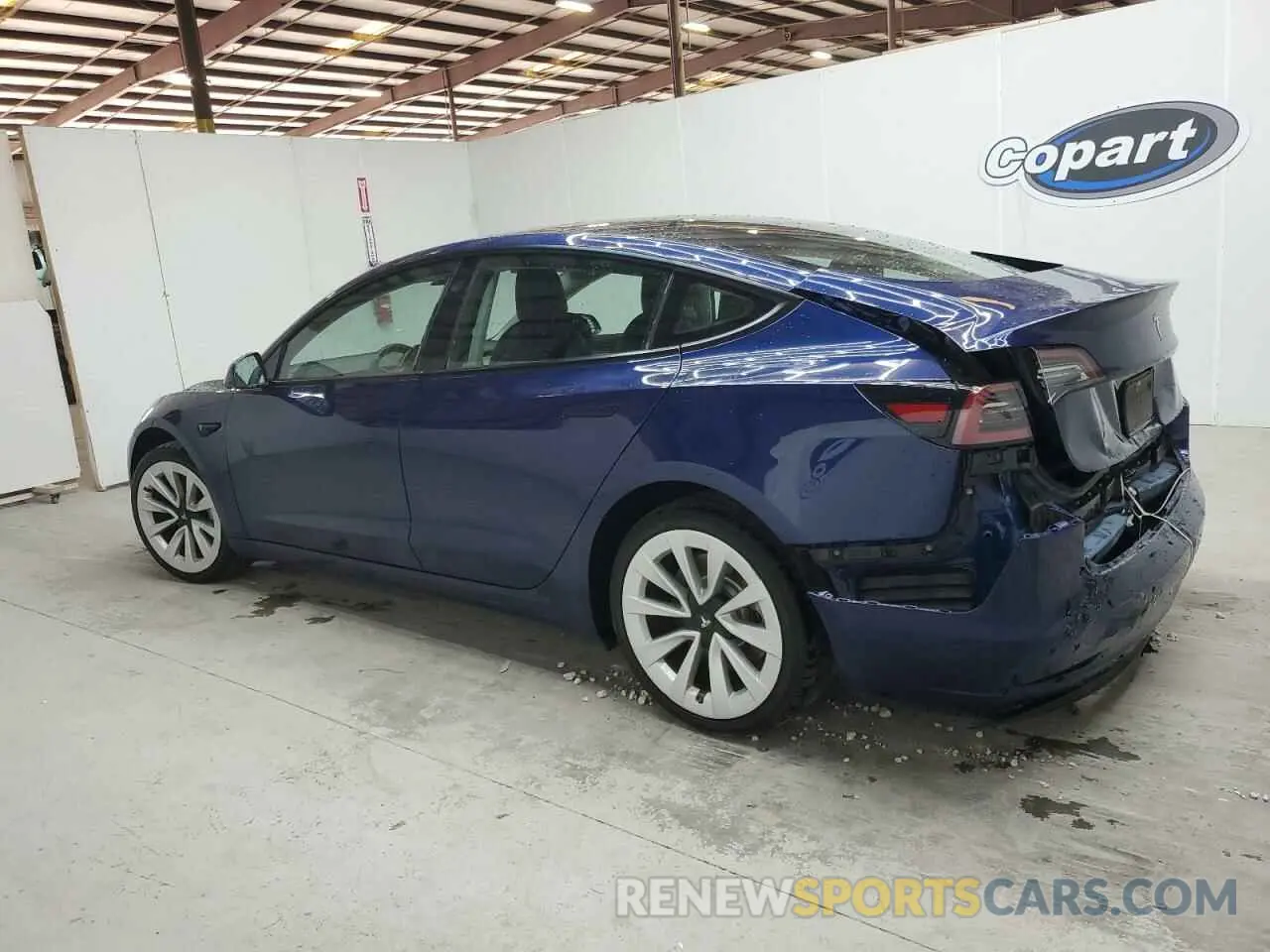 2 Photograph of a damaged car 5YJ3E1EA2NF371613 TESLA MODEL 3 2022