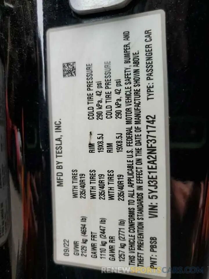 13 Photograph of a damaged car 5YJ3E1EA2NF371742 TESLA MODEL 3 2022
