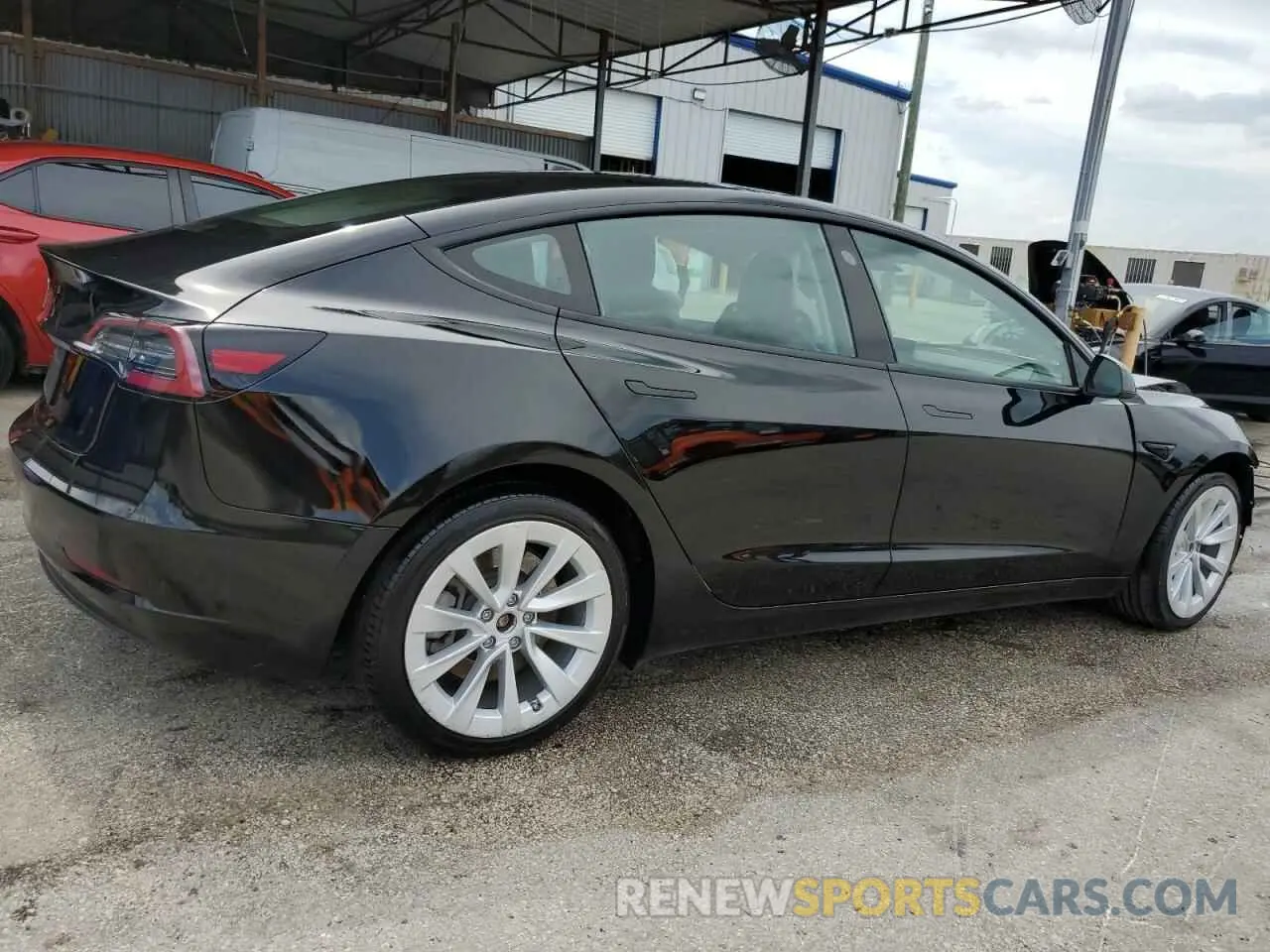 3 Photograph of a damaged car 5YJ3E1EA2NF371742 TESLA MODEL 3 2022