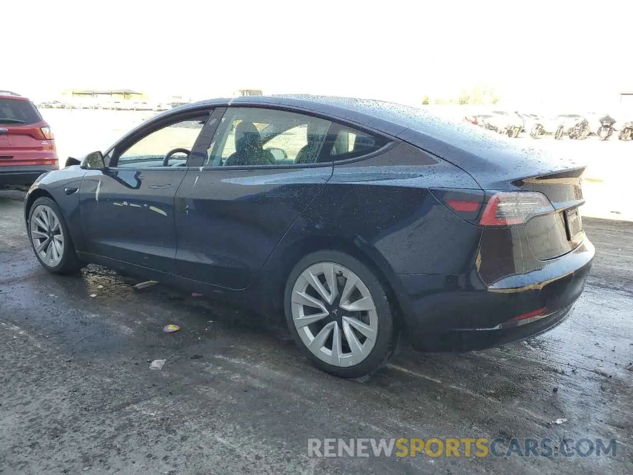 2 Photograph of a damaged car 5YJ3E1EA2NF372373 TESLA MODEL 3 2022
