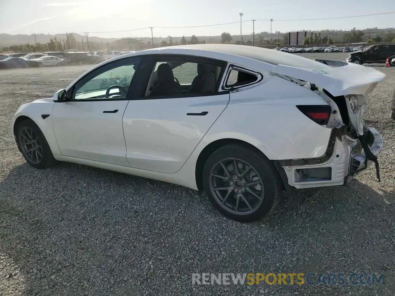 2 Photograph of a damaged car 5YJ3E1EA2NF375323 TESLA MODEL 3 2022