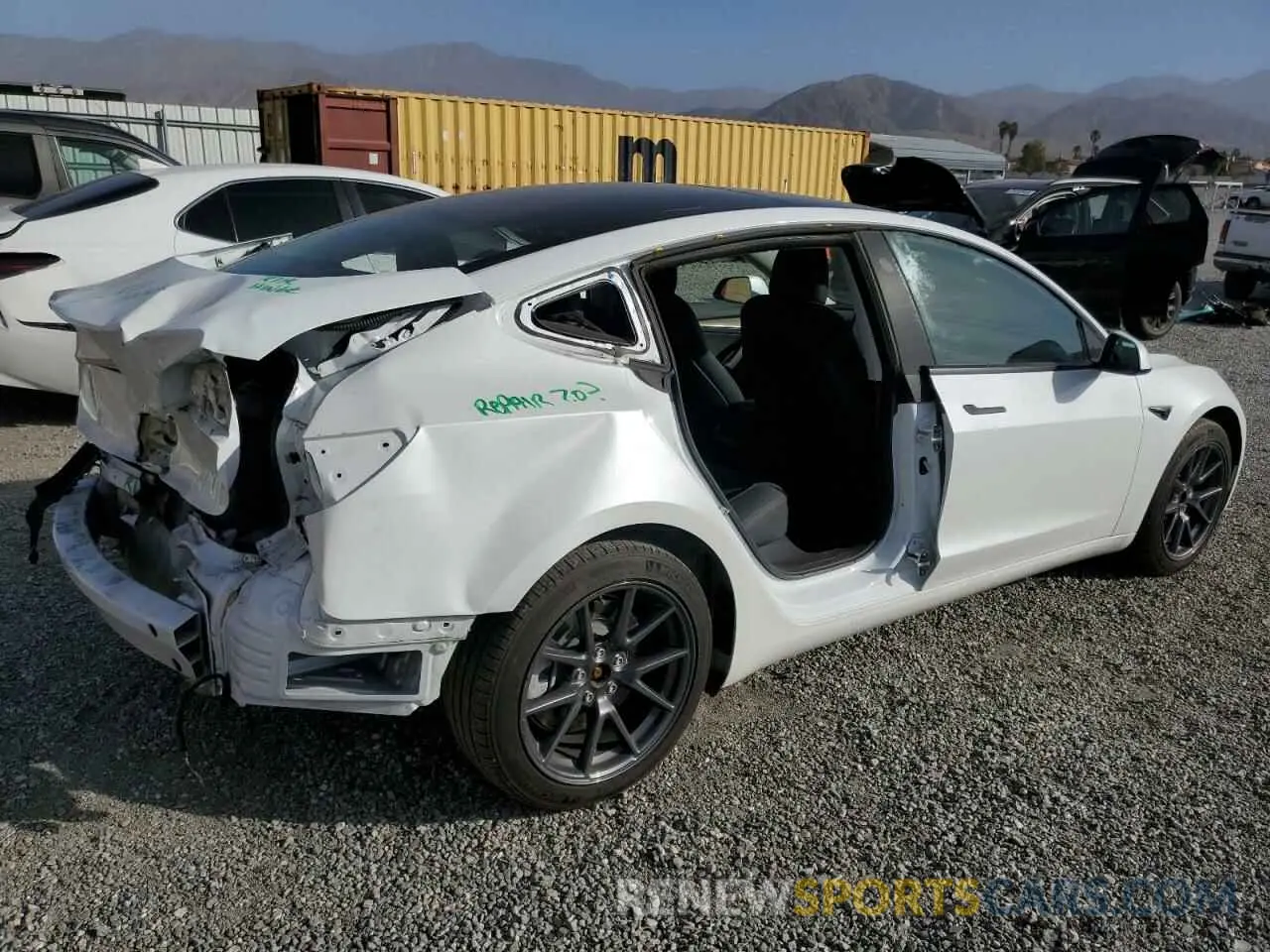 3 Photograph of a damaged car 5YJ3E1EA2NF375323 TESLA MODEL 3 2022