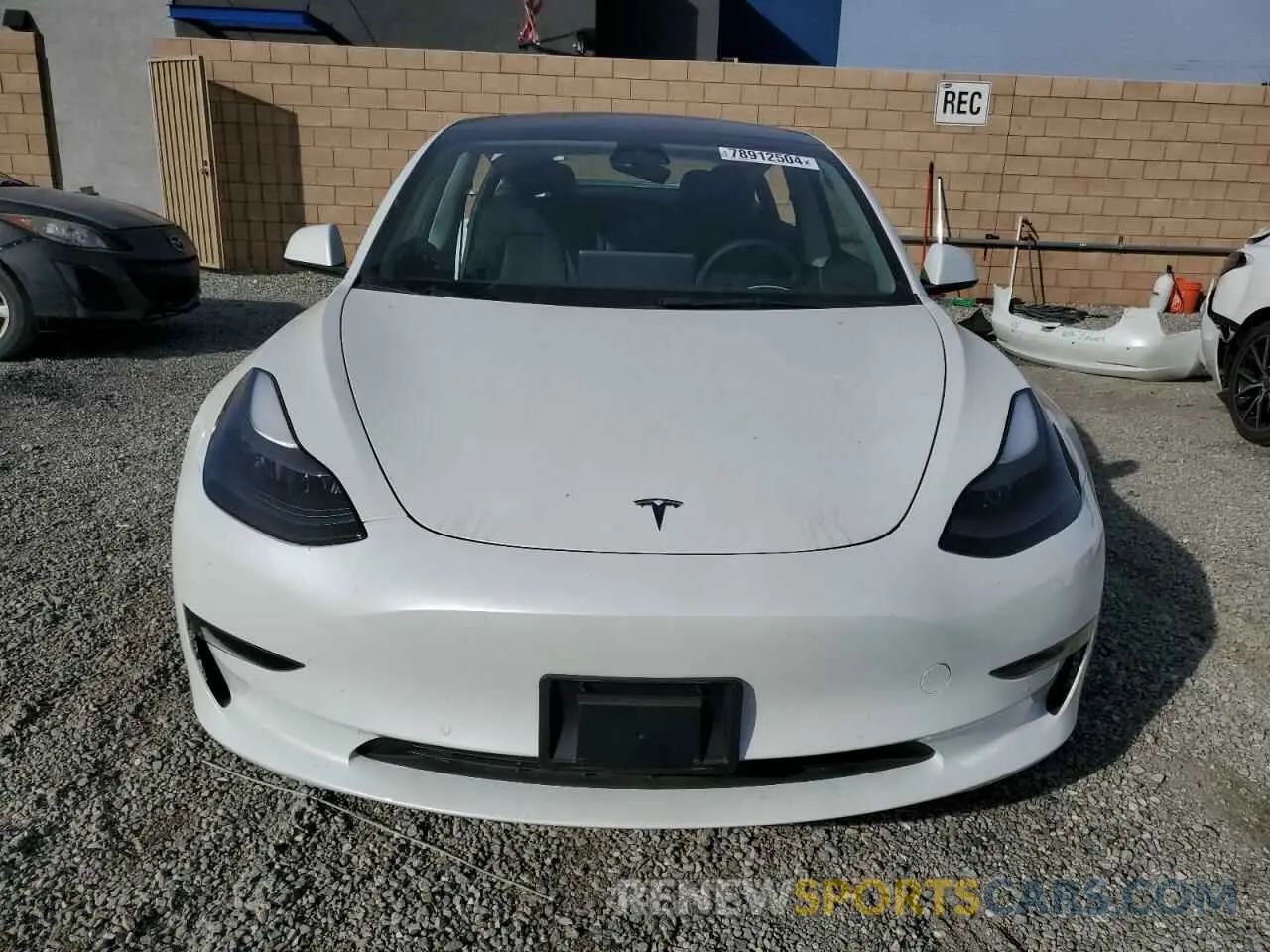 5 Photograph of a damaged car 5YJ3E1EA2NF375323 TESLA MODEL 3 2022