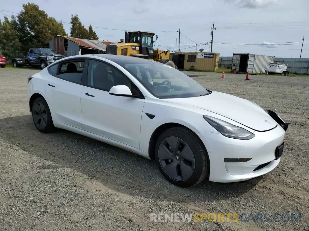 4 Photograph of a damaged car 5YJ3E1EA3NF102732 TESLA MODEL 3 2022