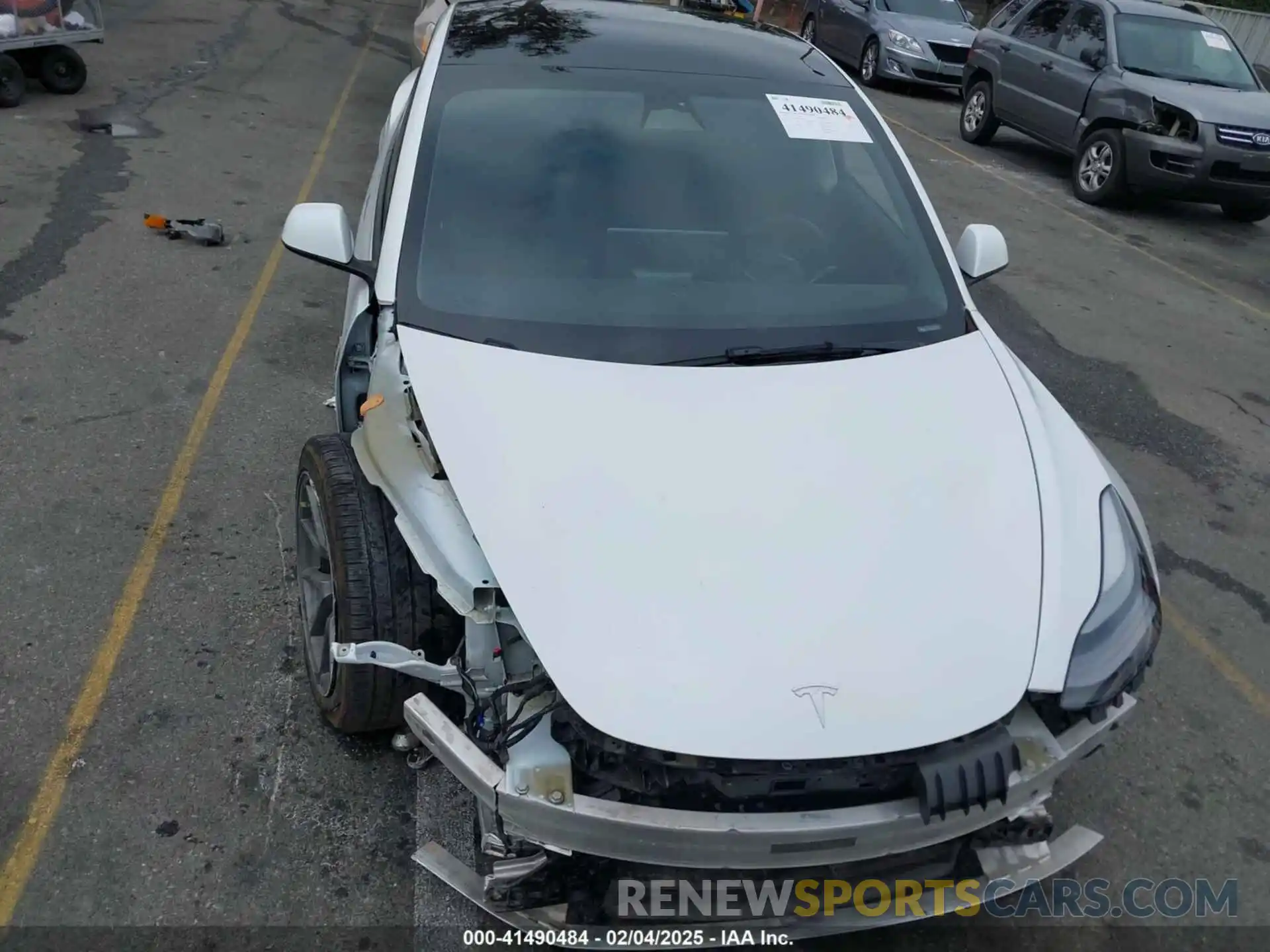 12 Photograph of a damaged car 5YJ3E1EA3NF124911 TESLA MODEL 3 2022