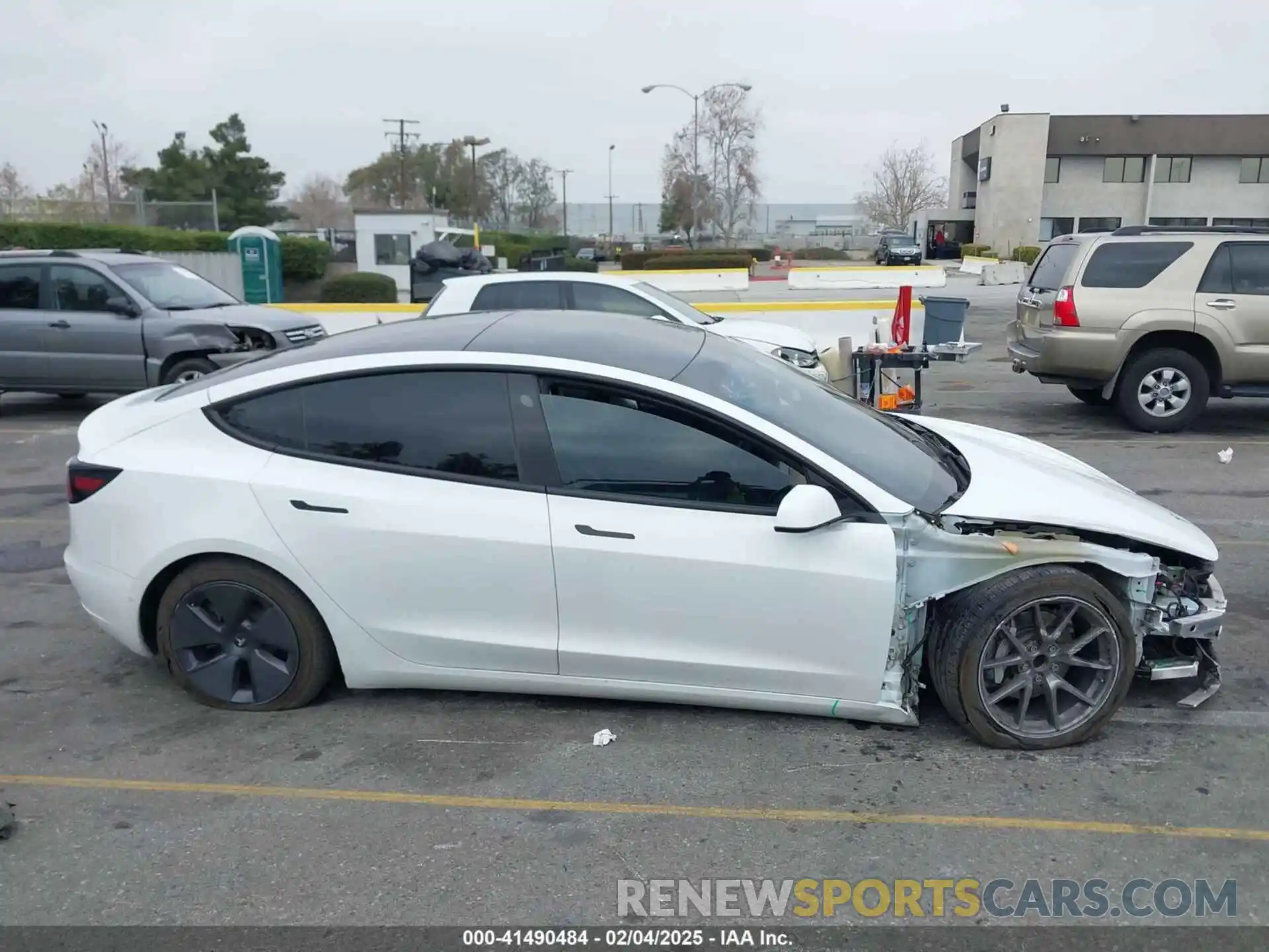 13 Photograph of a damaged car 5YJ3E1EA3NF124911 TESLA MODEL 3 2022