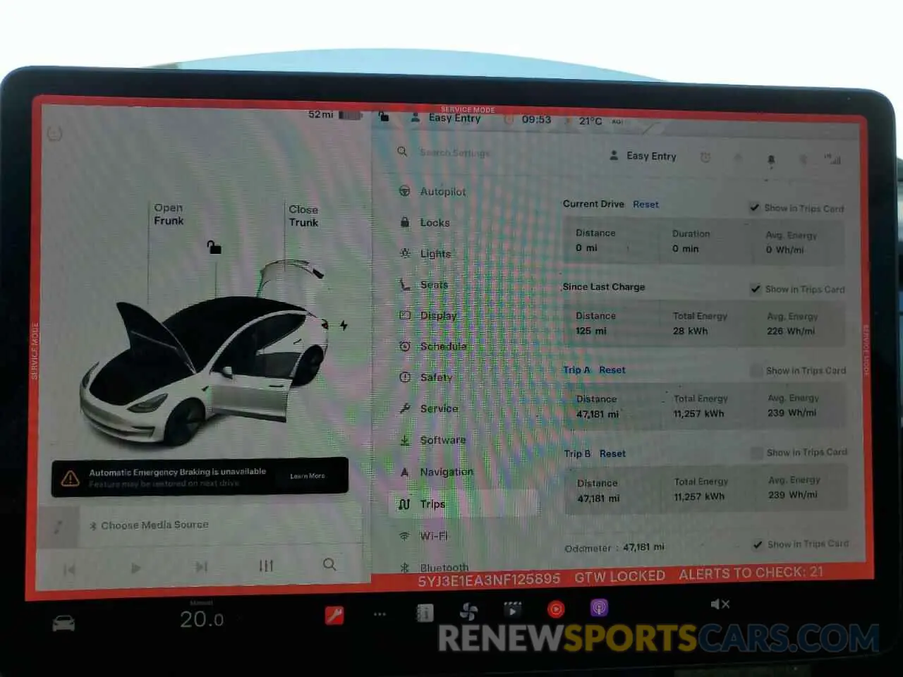 9 Photograph of a damaged car 5YJ3E1EA3NF125895 TESLA MODEL 3 2022