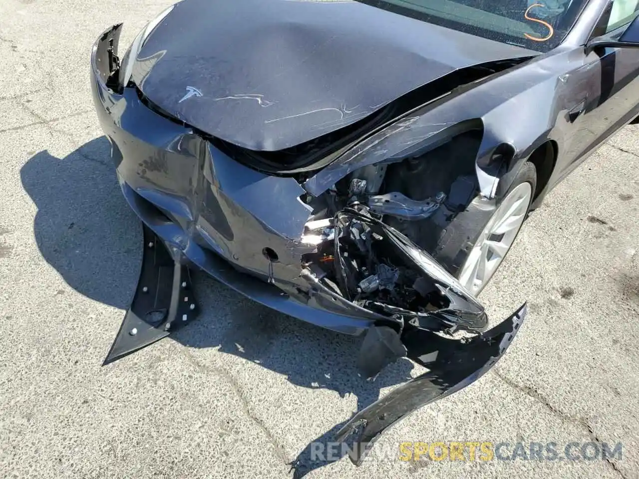 9 Photograph of a damaged car 5YJ3E1EA3NF144348 TESLA MODEL 3 2022