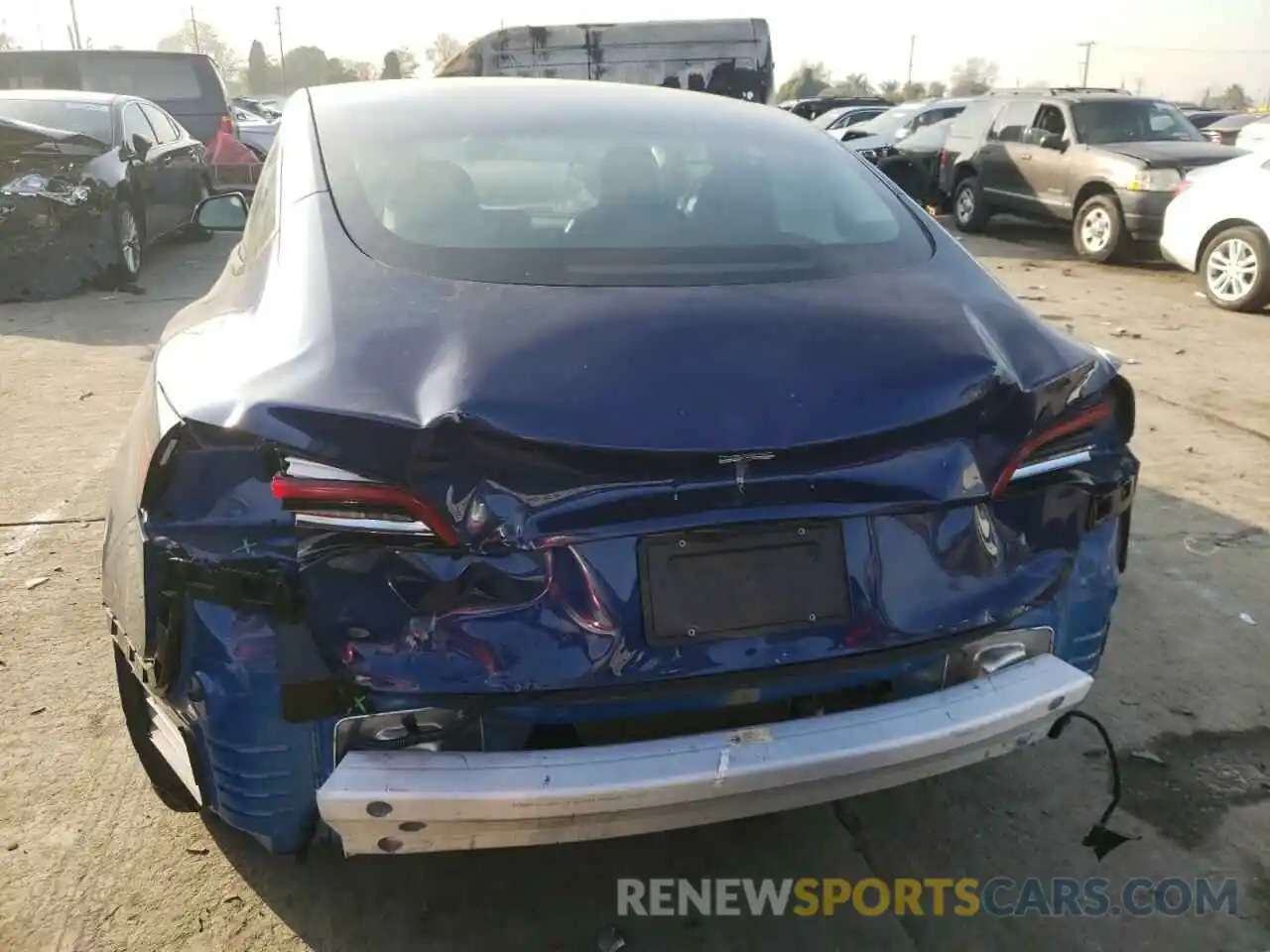 6 Photograph of a damaged car 5YJ3E1EA3NF145662 TESLA MODEL 3 2022