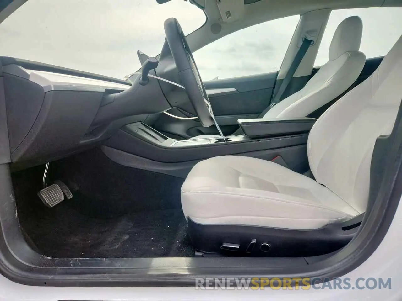 7 Photograph of a damaged car 5YJ3E1EA3NF154149 TESLA MODEL 3 2022