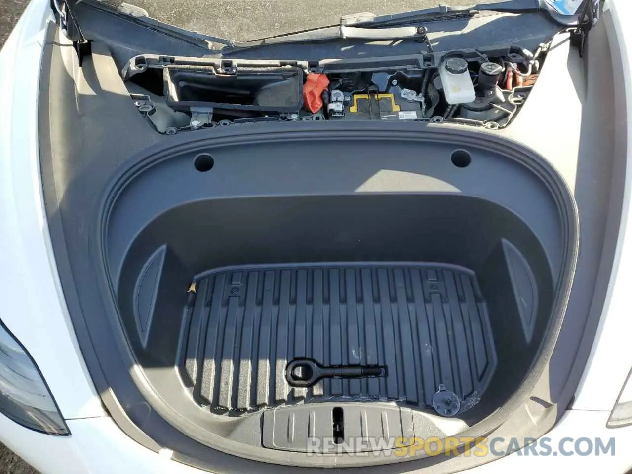 11 Photograph of a damaged car 5YJ3E1EA3NF154863 TESLA MODEL 3 2022