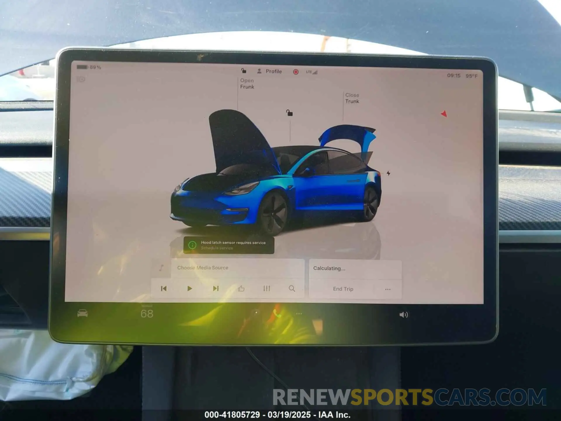 17 Photograph of a damaged car 5YJ3E1EA3NF165054 TESLA MODEL 3 2022