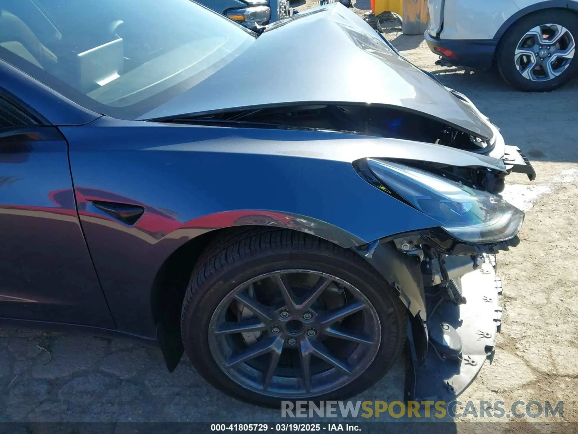 19 Photograph of a damaged car 5YJ3E1EA3NF165054 TESLA MODEL 3 2022