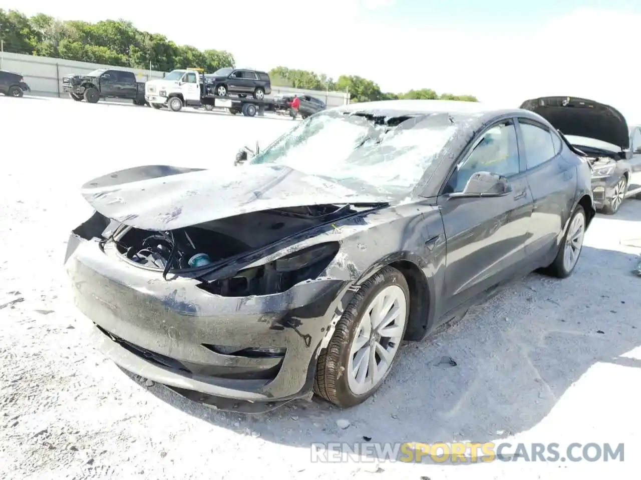 2 Photograph of a damaged car 5YJ3E1EA3NF184719 TESLA MODEL 3 2022