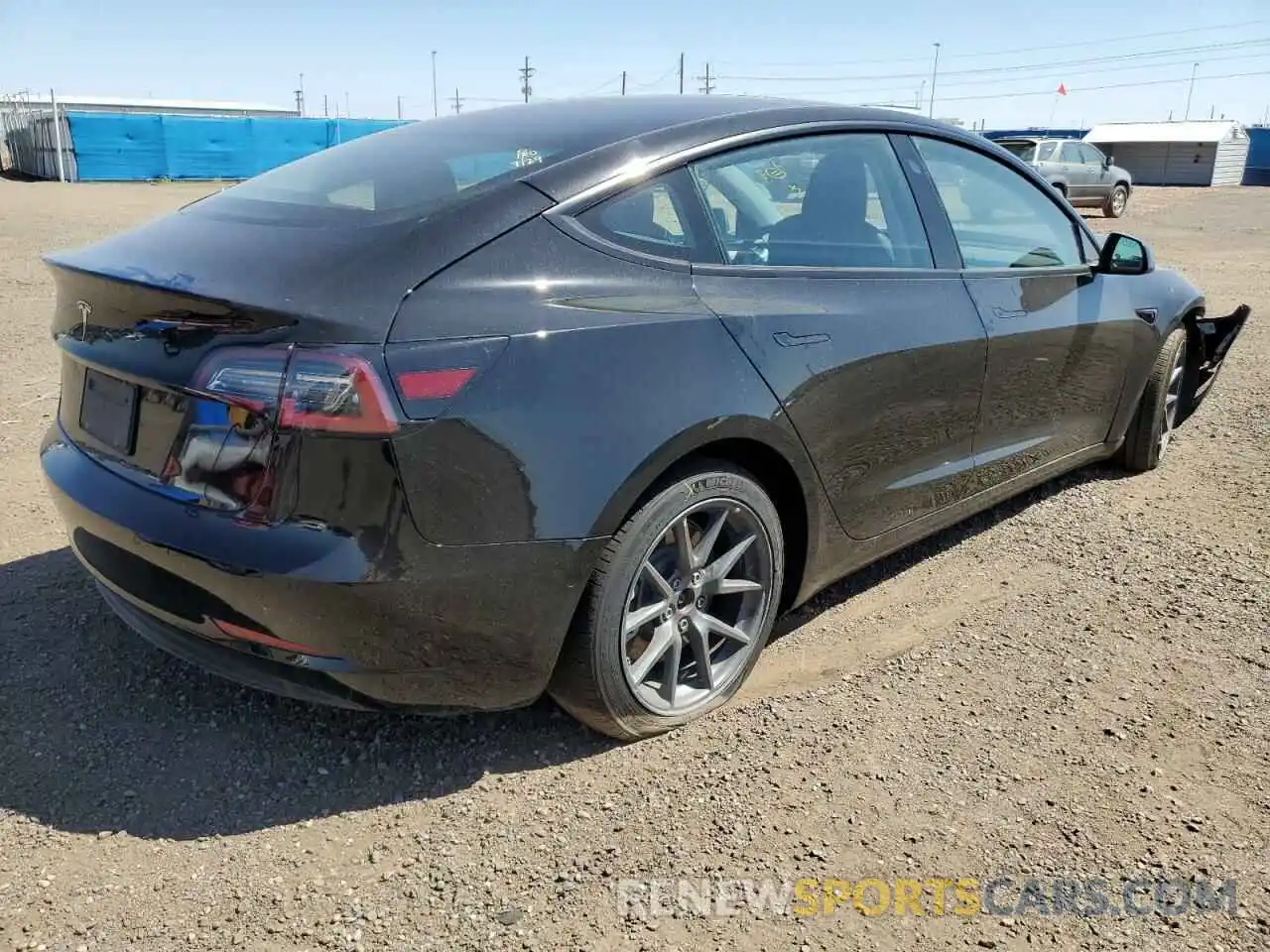 4 Photograph of a damaged car 5YJ3E1EA3NF185787 TESLA MODEL 3 2022